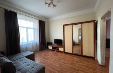 Foto Cuatro Ambientes piso, en venta. Kyiv Shevchenkivskyi, Universytet