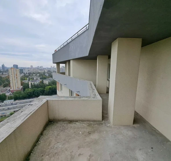 Фото 1. Трехкомнатная квартира, продажа. Киев Соломенский