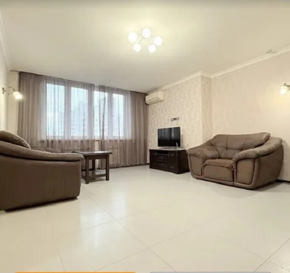 Фото 1. Трикімнатна квартира, оренда. Київ Дарницький, Осокорки