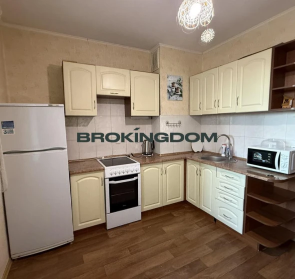 Foto 1. Monoambiente piso, en venta. Kyiv Desnianskyi