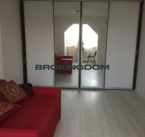 Foto 1. Monoambiente piso, en venta. Kyiv Podilskyi