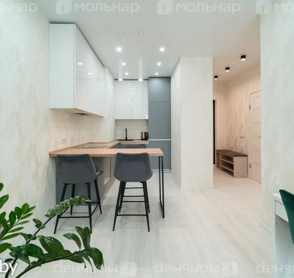 Zdjęcie 1. Dwupokojowe mieszkanie, na sprzedaż. Minsk Brylieŭskaja