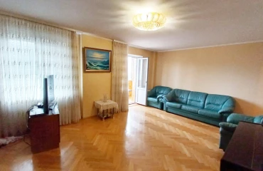 Foto Tres Ambientes piso, en venta. Kyiv Darnytskyi