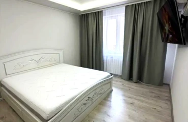 Fotografie Trei Camere apartament, de vânzare. Kyiv Dniprovskyi