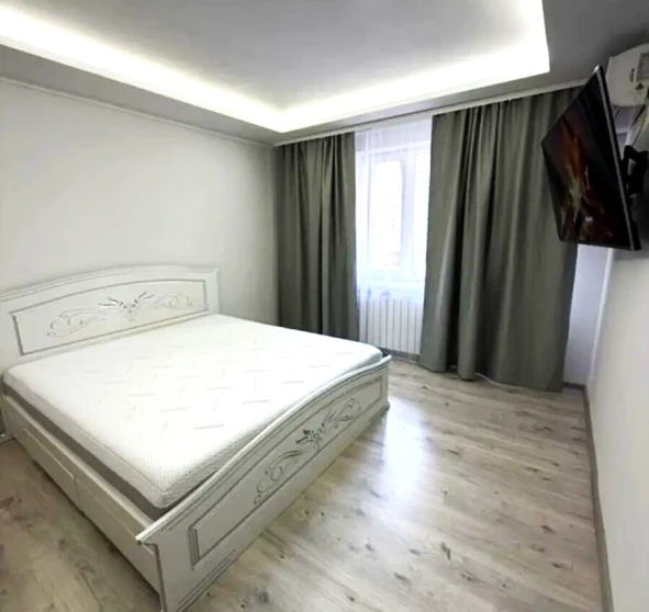 Fotografie 1. Trei Camere apartament, de vânzare. Kyiv Dniprovskyi