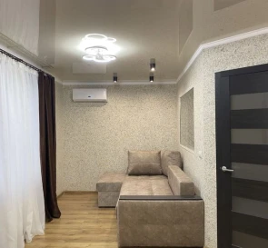 Foto 2. Monoambiente piso, para alquilar. Poltava