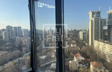 Фото Четырехкомнатная квартира, продажа. Киев Печерский