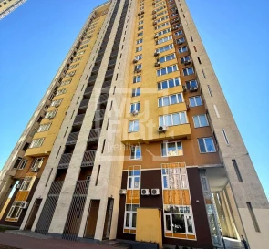 Фото 3. Четырехкомнатная квартира, продажа. Киев Соломенский