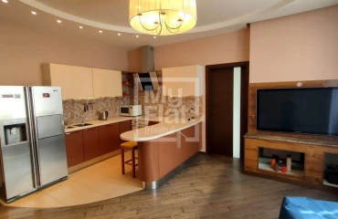 Фото Трехкомнатная квартира, продажа. Киев Печерский