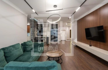 Фото Четырехкомнатная квартира, оренда. Київ Печерський