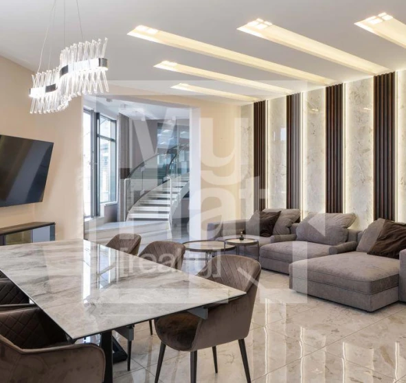 Фото 1. Четырехкомнатная квартира, аренда. Киев Печерский