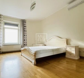 Zdjęcie 2. Czteropokojowe mieszkanie, na sprzedaż. Kyiv Shevchenkivskyi