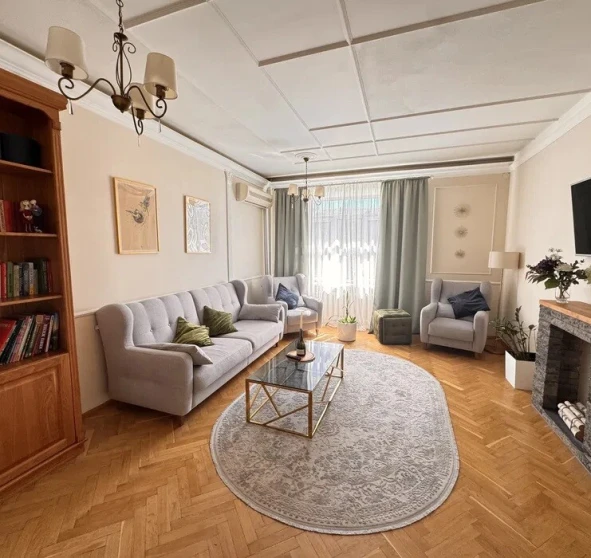 Foto 1. Múltiples Ambientes piso, en venta. Kyiv Pecherskyi, Зверинецкая (Дружбы народов)