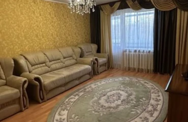 Foto Cuatro Ambientes piso, para alquilar. Poltava