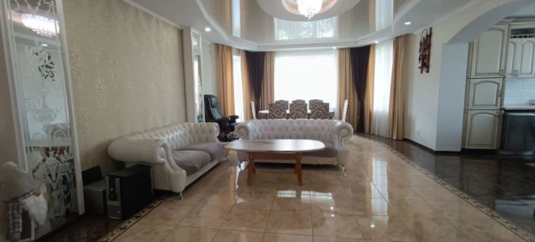 Foto 1. Casa, en venta. Zhytomyr Romana Shukhevycha