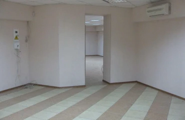 Zdjęcie Komercyjna, do wynajęcia. Kyiv Darnytskyi, Pozniaky