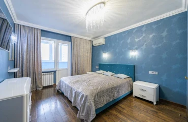 Fotografie Trei Camere apartament, de închiriat. Kyiv Darnytskyi