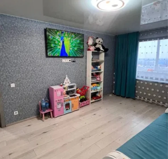 Foto 1. Dos Ambientes piso, en venta. Boiarka Molodizhna