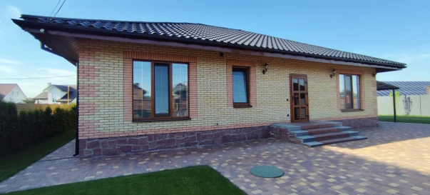 Foto 1. Casa, en venta. Zhytomyr Novopivnichna