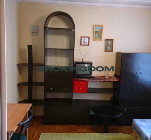 Foto 3. Tres Ambientes piso, en venta. Kyiv Holosiivskyi