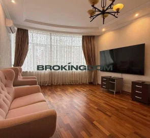 Фото 2. Трехкомнатная квартира, продажа. Киев Голосеевский