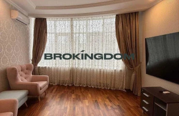 Фото Трехкомнатная квартира, продажа. Киев Голосеевский