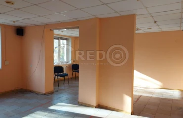 Foto Comercial, para alquilar. Kryvyi Rih Metalurhiinyi
