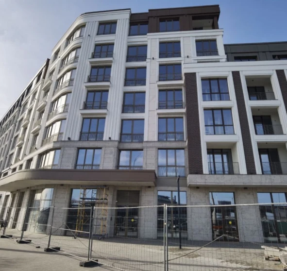 Foto 1. Monoambiente piso, en venta. Kyiv Podilskyi, Poshtova ploshcha