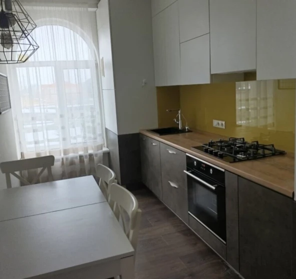 Foto 1. Dos Ambientes piso, en venta. Kyiv Holosiivskyi