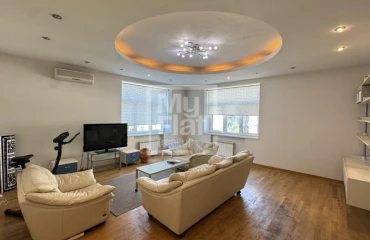 Fotografie Trei Camere apartament, de închiriat. Kyiv Shevchenkivskyi