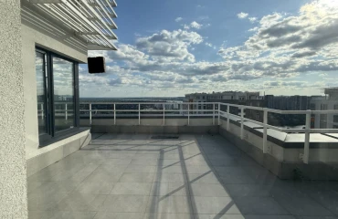 Fotografie Patru Camere apartament, de vânzare. Kyiv Darnytskyi