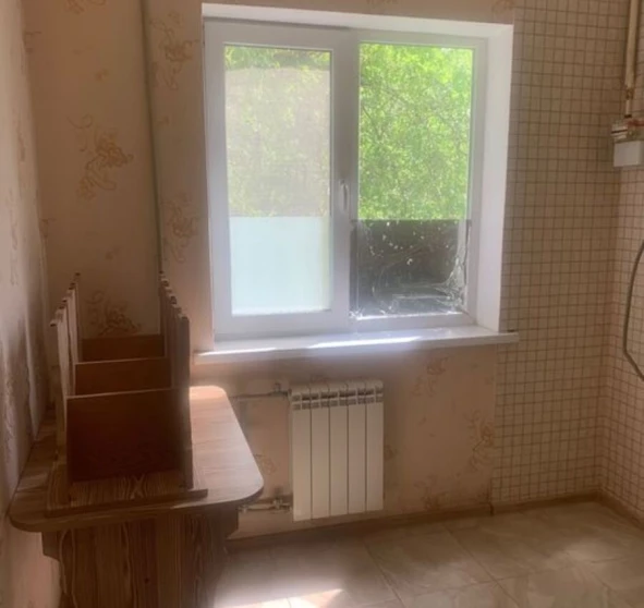 Foto 2. Dos Ambientes piso, para alquilar. Poltava