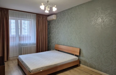 Zdjęcie Kawalerka mieszkanie, do wynajęcia. Kyiv Darnytskyi, Pozniaky