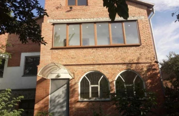 Photo House, to rent. Novi Sanzhary