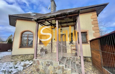 Photo House, for sale. Kyiv Дарницкий