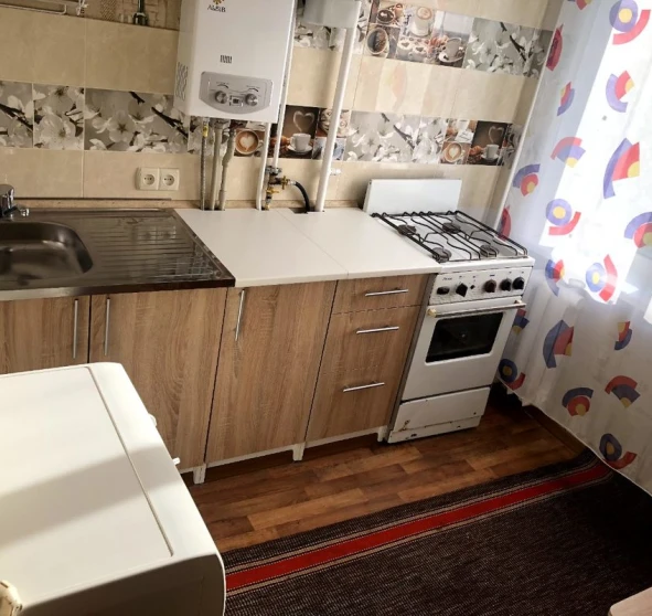 Fotografie 1. Garsonieră apartament, de închiriat. Poltava Шевченковский (Октябрьский)