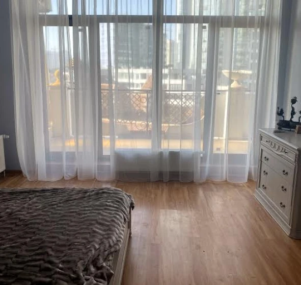 Foto 1. Tres Ambientes piso, para alquilar. Odesa Приморский