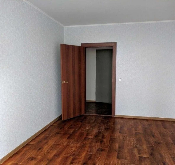 Foto 1. Dos Ambientes piso, en venta. Kyiv Дарницкий район, Kharkivska