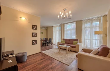 Foto Tres Ambientes piso, para alquilar. Kyiv Печерский район, Palats sportu