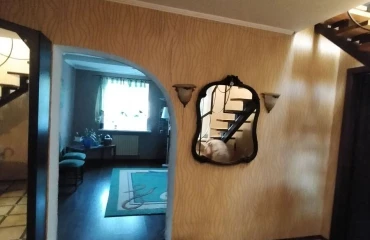 Photo House, for sale. Poltava Шевченковский (Октябрьский)