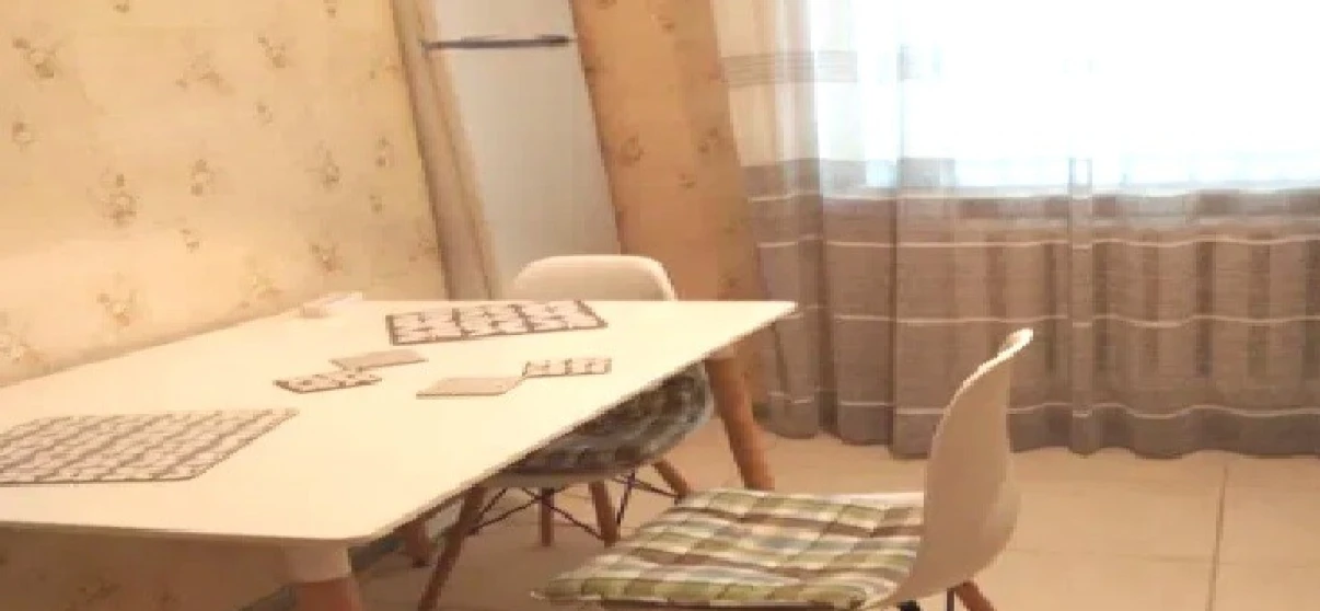 Fotografie Două Camere apartament, de închiriat. Kyiv Соломенский район, Vokzalna
