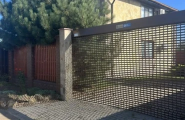 Zdjęcie Dom, na sprzedaż. Nova Dofinivka