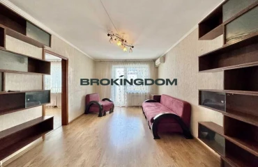 Фото Четырехкомнатная квартира, продаж. Київ Деснянский
