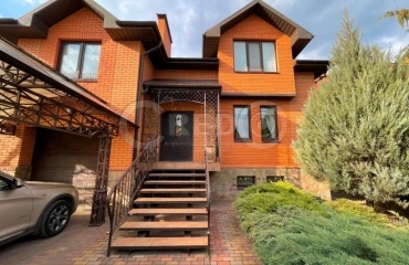 Photo House, for sale. Kryvyi Rih Саксаганський