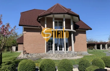Photo House, for sale. Vyshenky