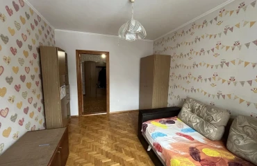 Fotografie Trei Camere apartament, de vânzare. Kyiv Голосеевский, Teremky