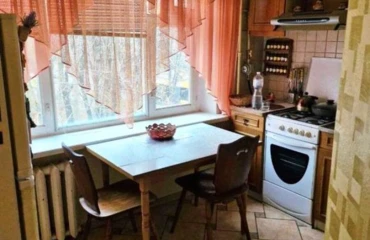 Foto Tres Ambientes piso, en venta. Kyiv Соломенский, Vokzalna