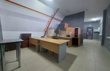 Foto Comercial, para alquilar. Kyiv Святошинский район, Akademmistsechko