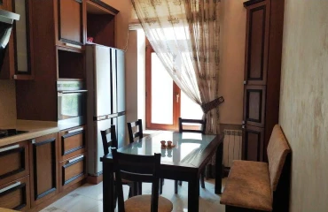 Photo Four-Room flat, to rent. Kyiv Шевченковский район, Universytet
