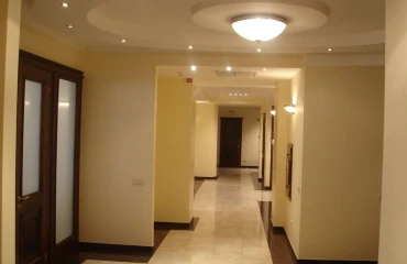 Foto Comercial, para alquilar. Kyiv